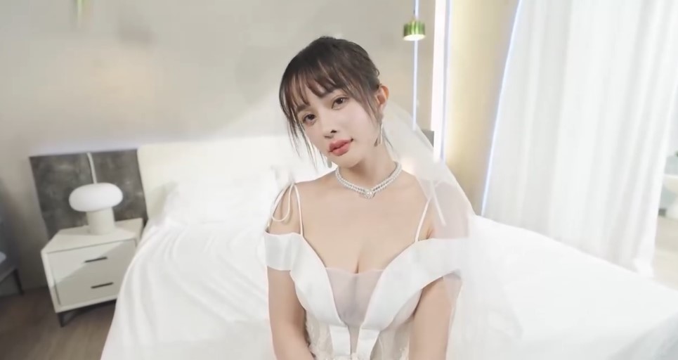 Sexchina nghỉ hưu của em diễn viên Yuna