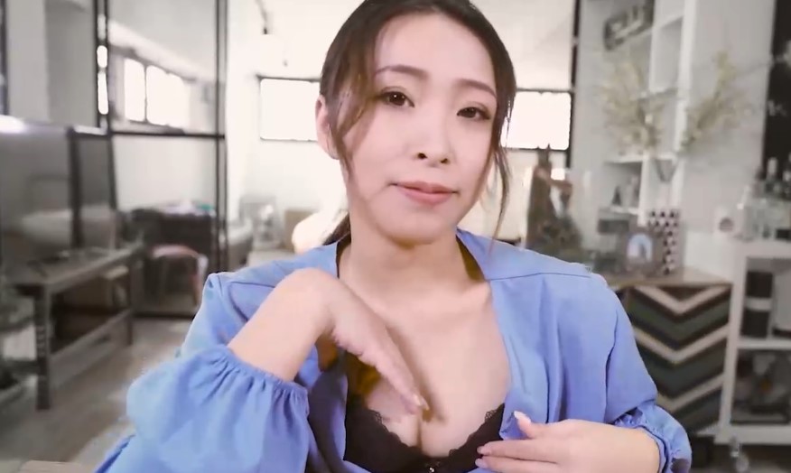 Em học ngoan thì cô giáo sẽ cho địt lồn